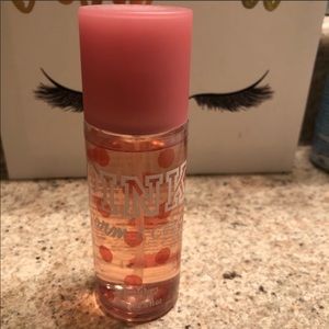 💕VS pink spray💕